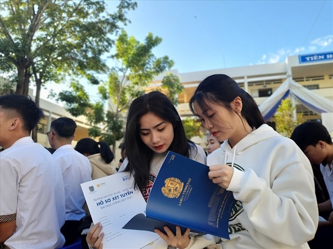 Thí sinh xét học bạ nên làm gì để tăng cơ hội trúng tuyển? - Ảnh 1