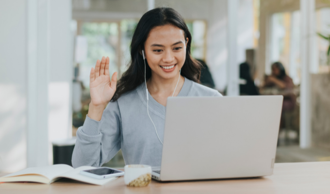 TOP 5 Khóa học IELTS Online mà bạn không nên bỏ qua