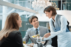 Điểm danh từ vựng thông dụng khi đến dùng bữa tại Anh và Mỹ