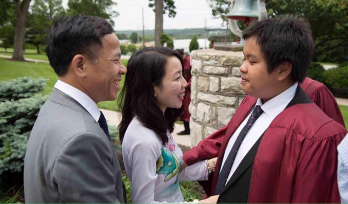 Mẹ của "thần đồng" Đỗ Nhật Nam chia sẻ bí quyết giúp con đạt IELTS 8.0 từ năm 8 tuổi