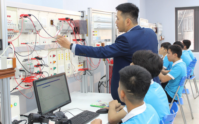Hà Nội: Trường nghề được yêu cầu không tổ chức ăn bán trú khi trở lại dạy trực tiếp - Ảnh 1