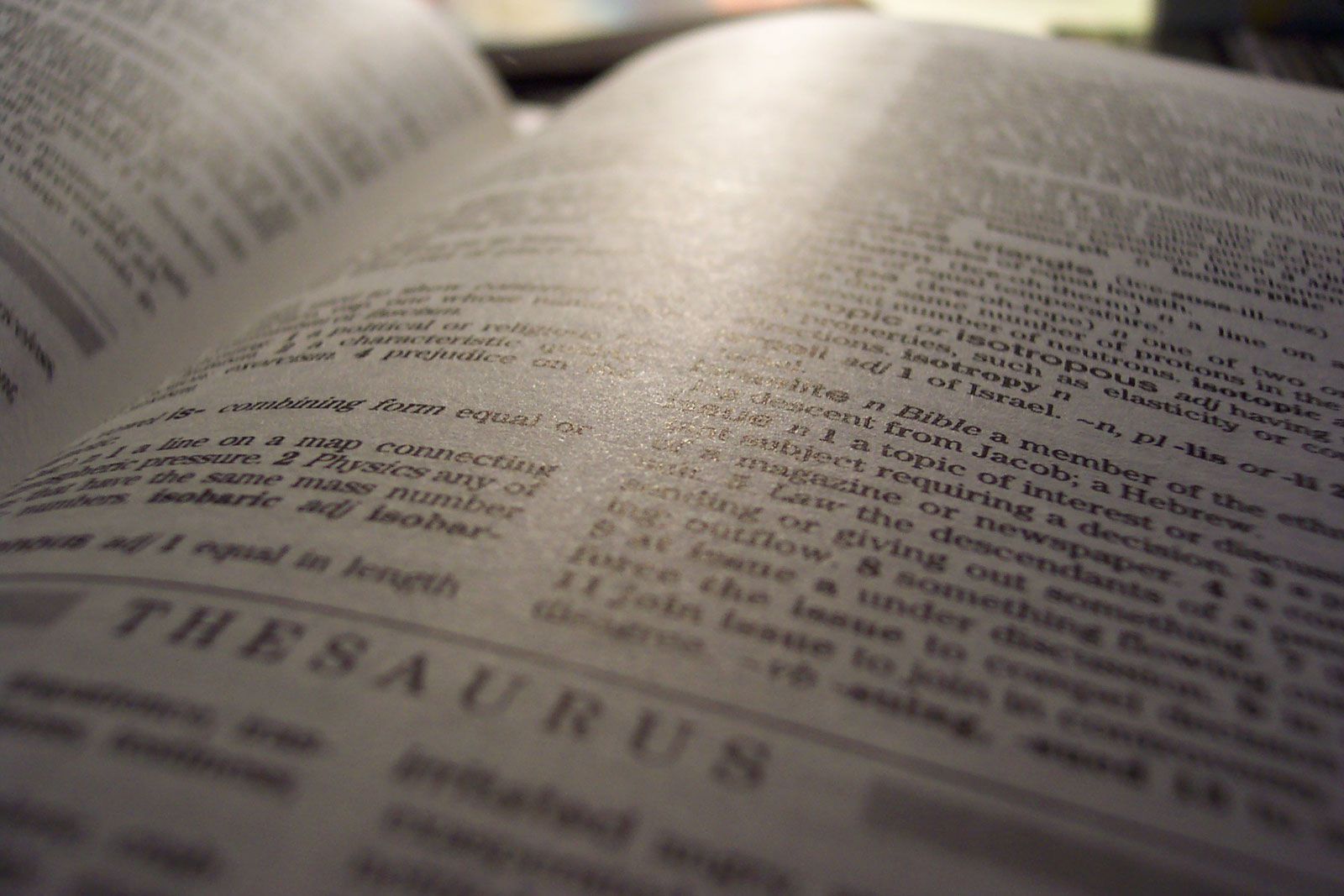 Tổng hợp những từ và cụm từ tiếng Anh đồng nghĩa trong đề thi đại học