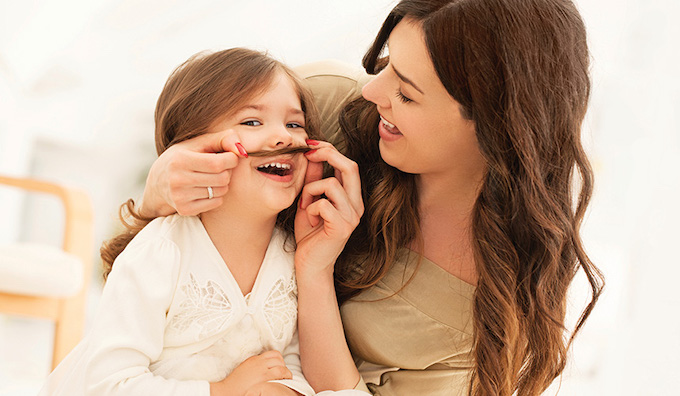 Cách để khen ngợi những đứa trẻ ít nói