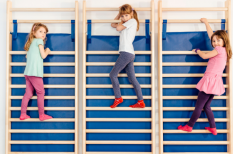 Trẻ có thể phát triển trí não thông qua những hoạt động nào?