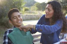 8 dấu hiệu thể hiện sự kiểm soát con quá mức của cha mẹ