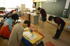 Trường học ở Nhật Bản có những quy tắc phổ biến nào?