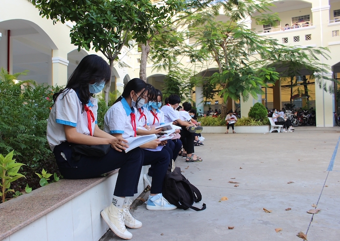 Bạc Liêu: Học sinh THCS và THPT tiếp tục học trực tiếp - Ảnh 1