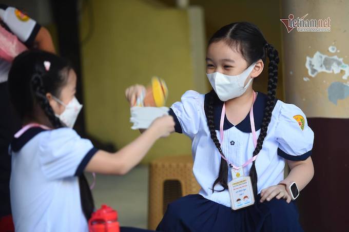 Một số trường tiểu học dự kiến kéo dài thời gian năm học thêm 2 tuần