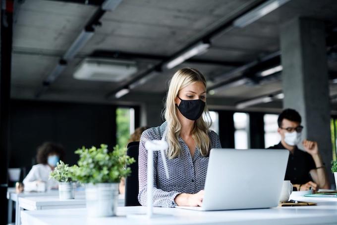 Những điều nên và không nên trong ngày đầu đi làm - Ảnh 1
