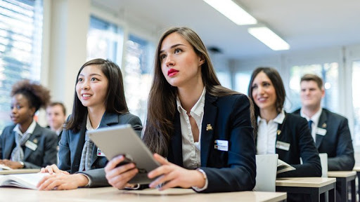 Du học ngành Quản trị Kinh doanh tại Pháp và những điều cần biết - Ảnh 1