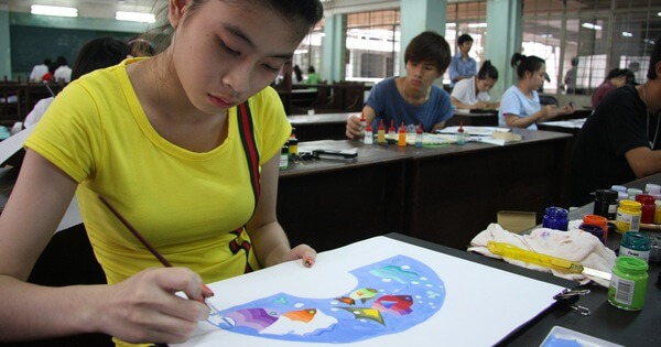 Nhiều thí sinh cuống quýt khi đi nhầm điểm thi trong kì thi năng khiếu tại TP.HCM