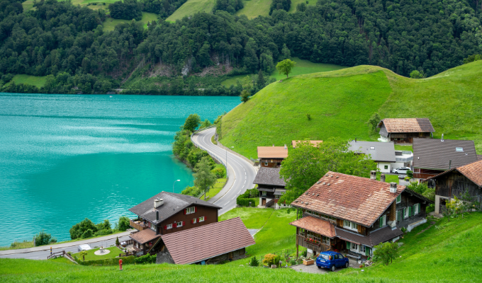 TOP 10 reasons why Switzerland is the ideal study abroad destination in 2022