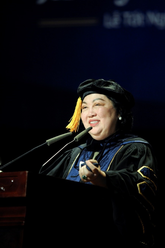 lễ tốt nghiệp trường APU