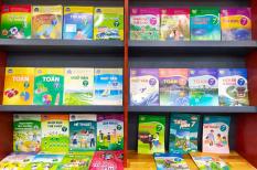 Nguyên nhân giá sách giáo khoa mới cao hơn 2-3 lần