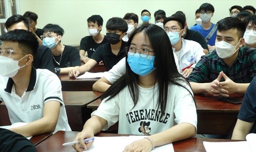 Có nên bỏ điểm cộng ưu tiên khu vực đối với thí sinh tự do? - Ảnh 1