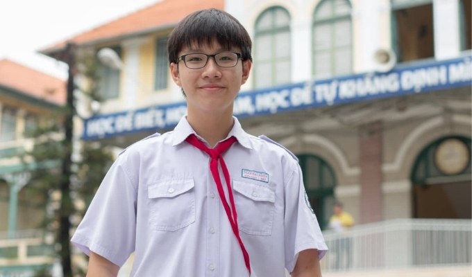 Nam sinh TP.HCM lập "cú đúp" thủ khoa chuyên lớp 10 và trường chuyên