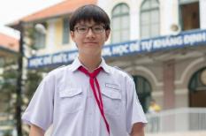 Nam sinh TP.HCM lập "cú đúp" thủ khoa chuyên lớp 10 và trường chuyên