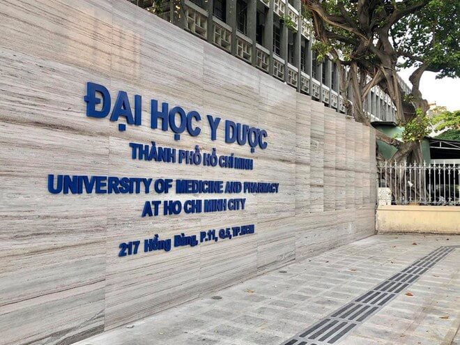 Đại học Y dược TP.HCM dự kiến giảm mạnh học phí tại một số ngành năm 2022 - Ảnh 1