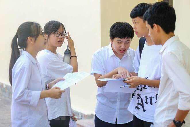 Công bố điểm thi vào 10 tại Quảng Ninh: 50% thí sinh có điểm dưới trung bình môn toán và ngoại ngữ - Ảnh 1