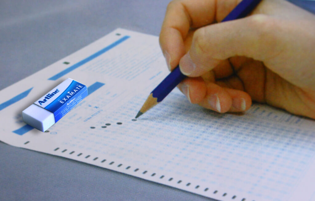 Trước giờ vào phòng thi, cần chú ý những gì?