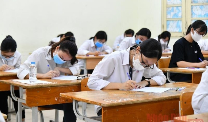 Trực thăng sẽ chở đề thi THPT ra Côn Đảo - Ảnh 1