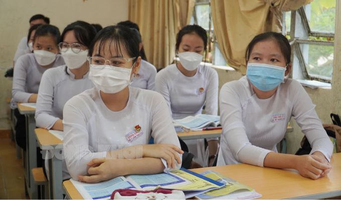 Điểm chuẩn trúng tuyển học bạ tăng cao, có bất thường? - Ảnh 1