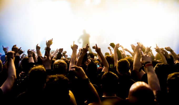 TOP 3 điều cha mẹ cần làm khi con là fan cuồng