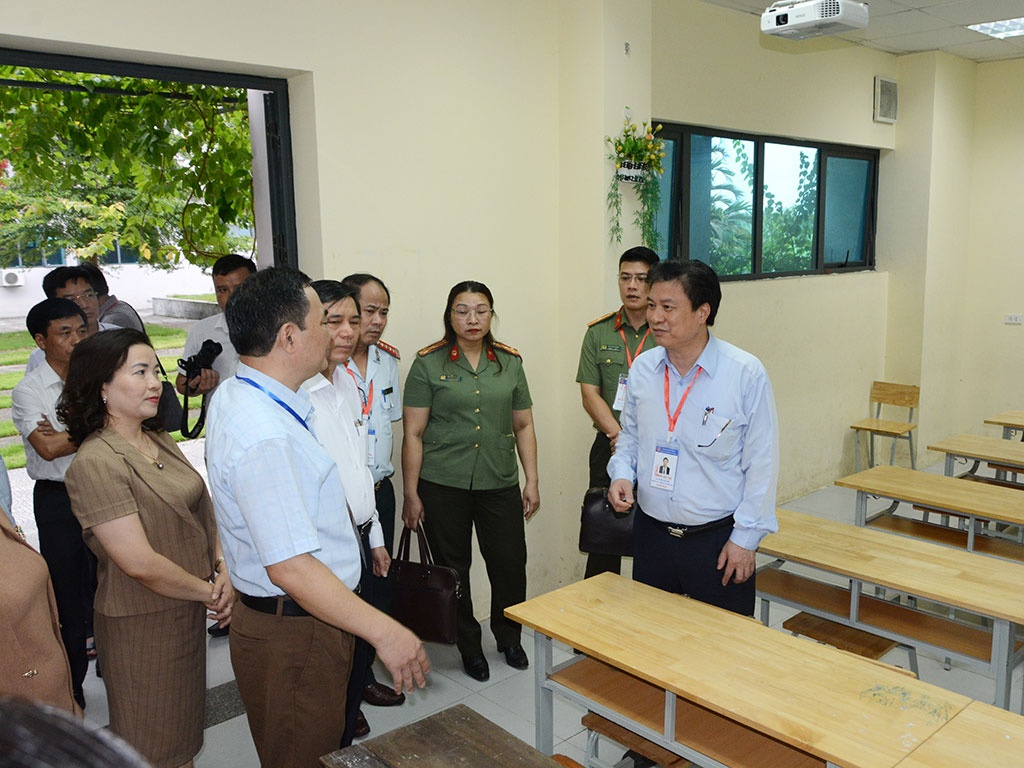 Căng thẳng bàn cách chặn gian lận trong thi tốt nghiệp THPT 2022