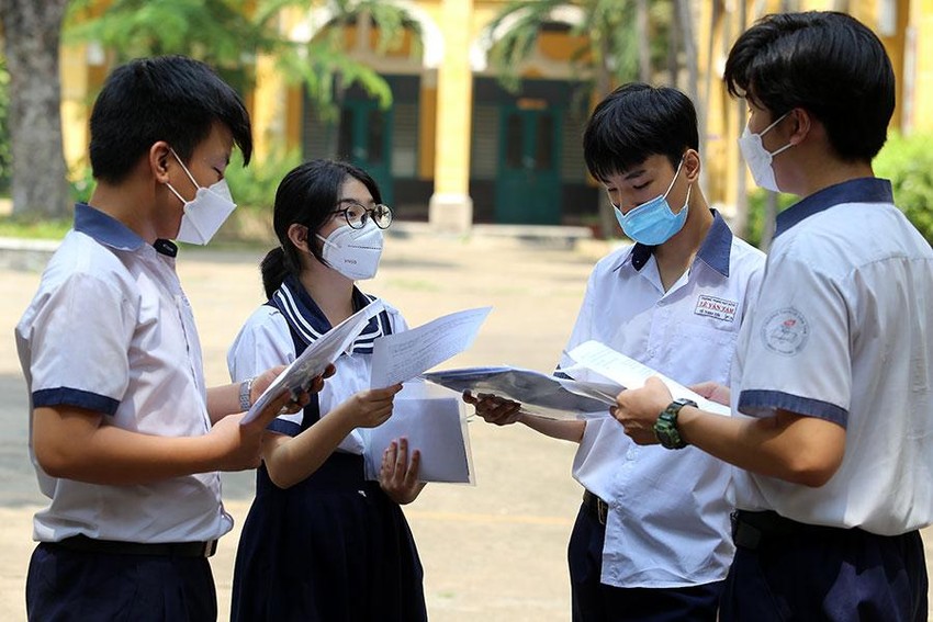 Trung bình mỗi thí sinh đã đăng ký 4,22 nguyện vọng xét tuyển đại học - Ảnh 1