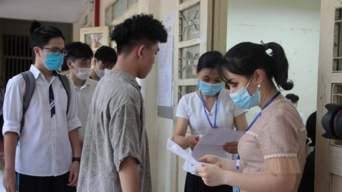 Thi tốt nghiệp THPT 2022: Học sinh xã đảo vào đất liền chuẩn bị "vượt vũ môn"