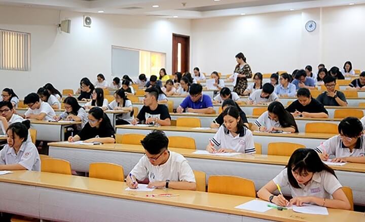 Điểm chuẩn đủ điều kiện trúng tuyển phương thức xét tuyển trước của Trường ĐH Thương mại