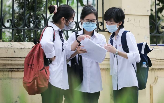 Đua nhau lên mạng đoán đề thi tốt nghiệp THPT có vi phạm pháp luật?