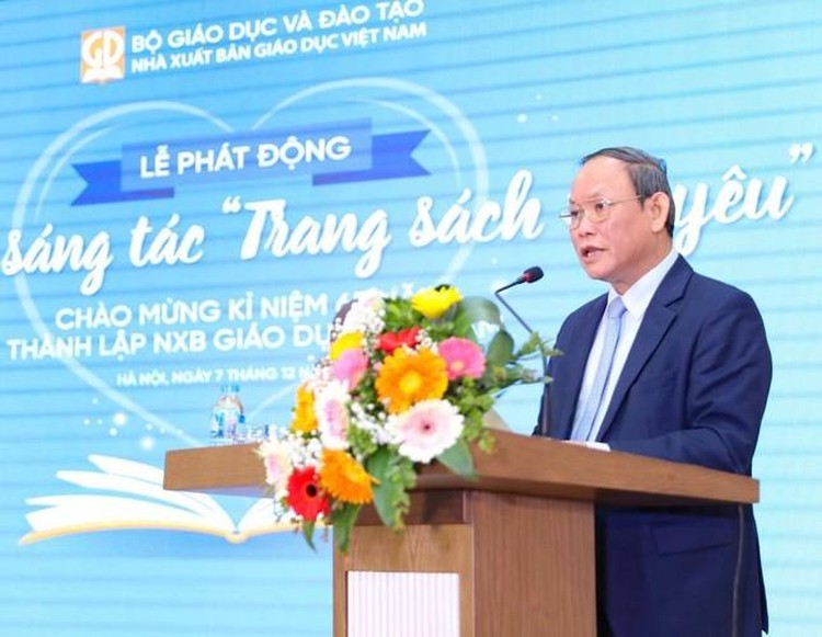 Kỷ luật lãnh đạo NXB Giáo dục Việt Nam