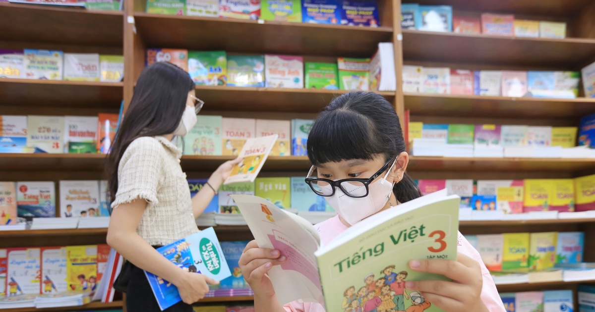 Lãi đậm, lãi khủng nhờ sách giáo khoa: Siêu lợi nhuận là tất yếu