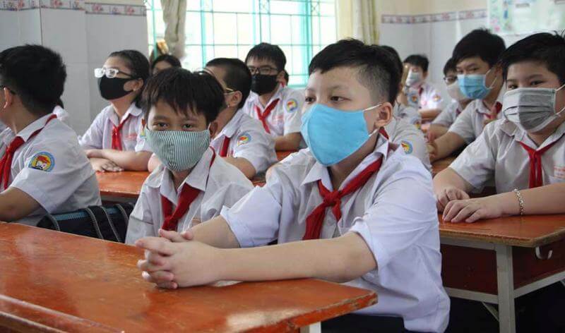 TP.HCM chỉ đạo khẩn về các khoản thu trong trường học 2022 - Ảnh 1