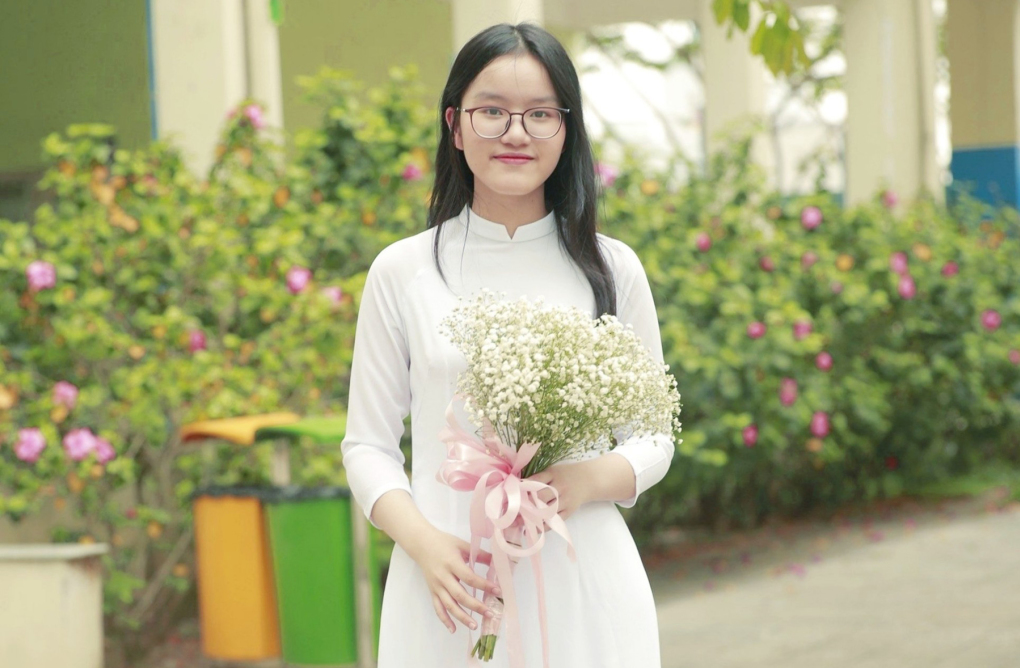 Nữ sinh đỗ cả chuyên Toán và Văn - Ảnh 1