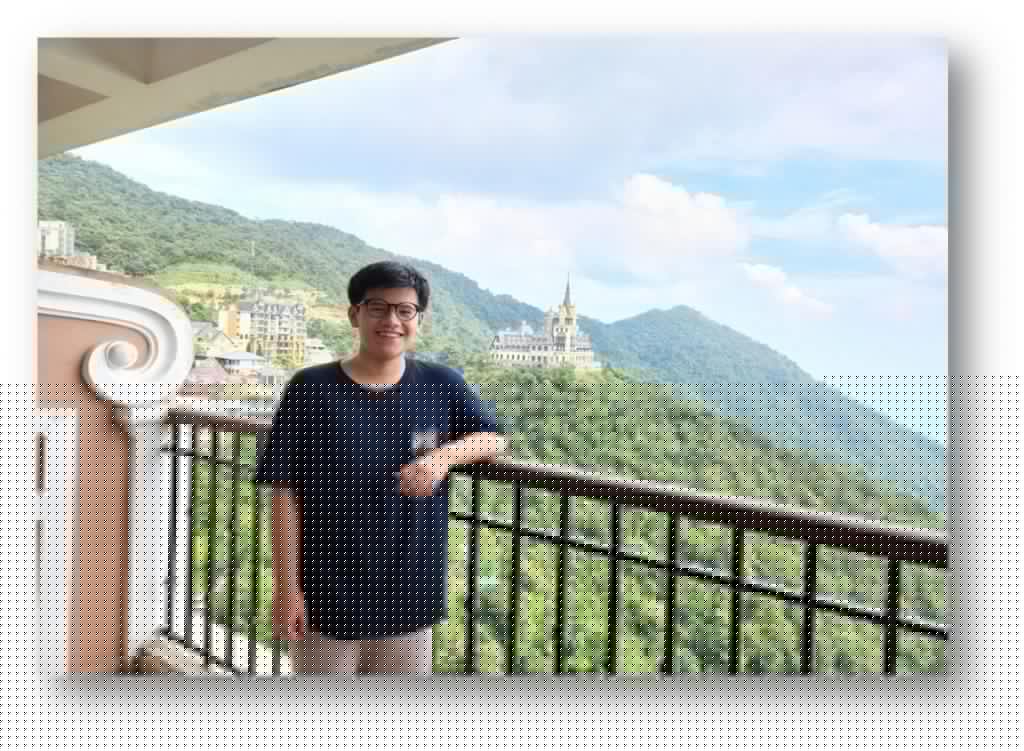 Nam sinh đỗ lớp Văn, Anh, Hóa của 5 trường chuyên