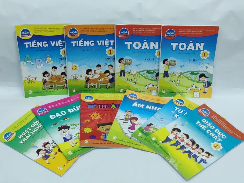 Học sinh có thể được mượn sách giáo khoa từ năm nay