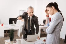 Khi bị sếp mắng thì nên làm gì?