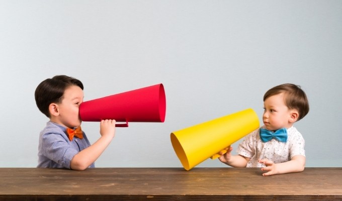 Muốn con ngoan thì đừng dạy con cách giao tiếp giả tạo - Ảnh 1