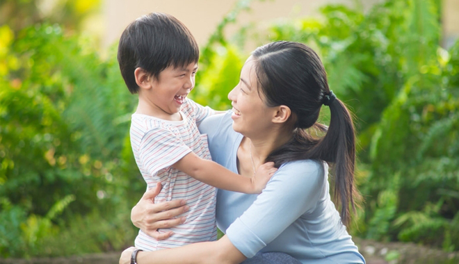 Can thiệp quá nhiều vào quyết định của con trẻ sẽ gây ra điều gì?