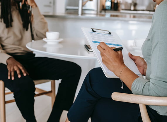 HR Assistant là gì? Công việc chính và kỹ năng của HR Assistant - Ảnh 1