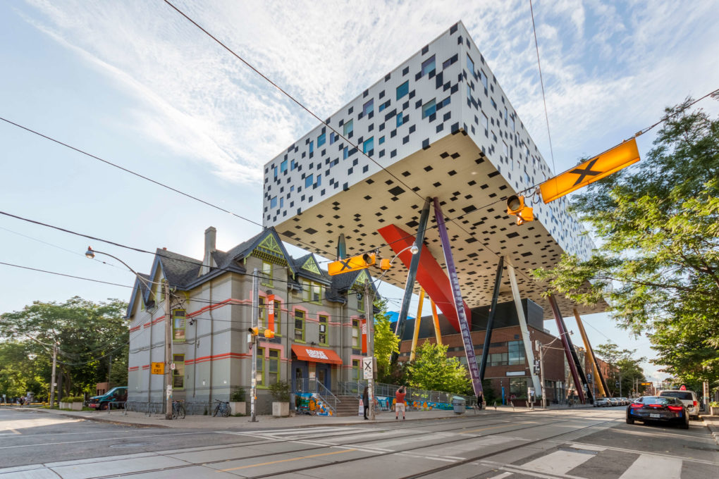 TOP những trường đại học có kiến trúc độc đáo nhất thế giới - Ảnh 4