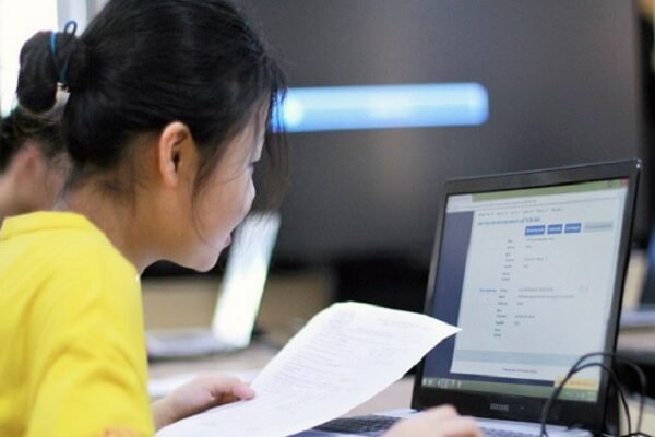 Tuyển sinh 2022: Khi nào thí sinh nộp lệ phí xét tuyển tại trường đại học? - Ảnh 1