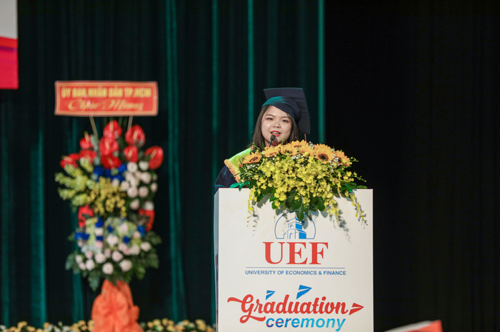 Nữ thủ khoa đại học có điểm tốt nghiệp tuyệt đối cao nhất lịch sử trường