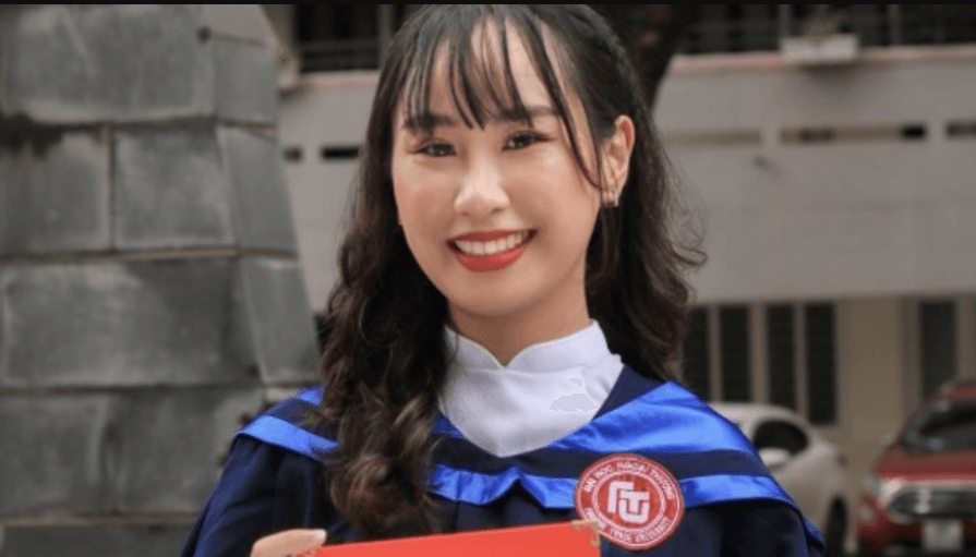 Thủ khoa đầu ra đạt GPA 4.0 tuyệt đối của Đại học Ngoại thương - Ảnh 1