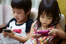 TOP 10 cách giúp trẻ cai nghiện điện thoại hiệu quả