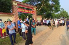 Hàng trăm phụ huynh không cho con đến trường sau lễ khai giảng