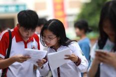 Hồi hộp, lo sợ chờ công bố điểm chuẩn 2022