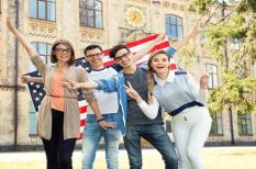 Yếu tố tác động đến sự lựa chọn du học sinh của trường đại học tại Mỹ